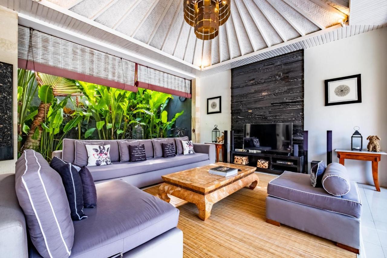Central Seminyak Villa Martini מראה חיצוני תמונה