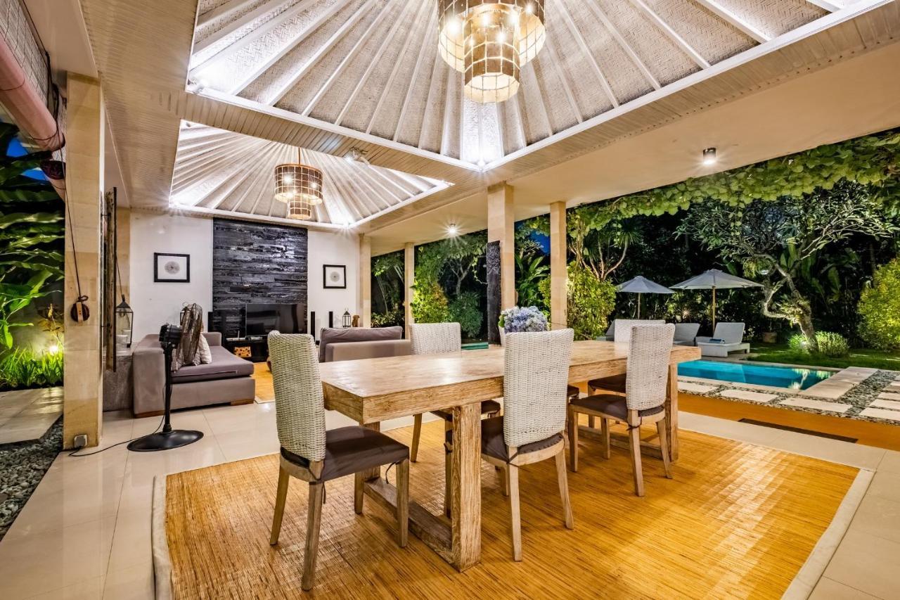 Central Seminyak Villa Martini מראה חיצוני תמונה