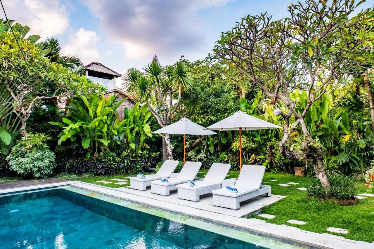 Central Seminyak Villa Martini מראה חיצוני תמונה